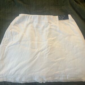 Abercrombie & fitch scarlet high rise skort